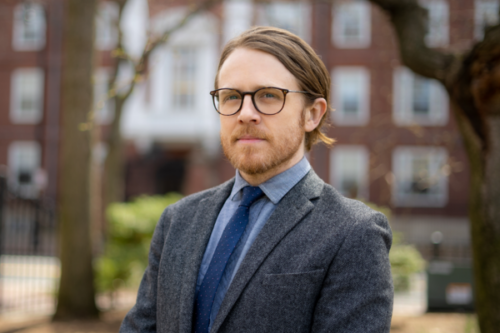 Veteran storyteller pushes for new narrative – Ash Center