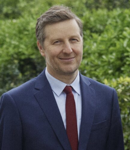 Gilles Mentre's headshot